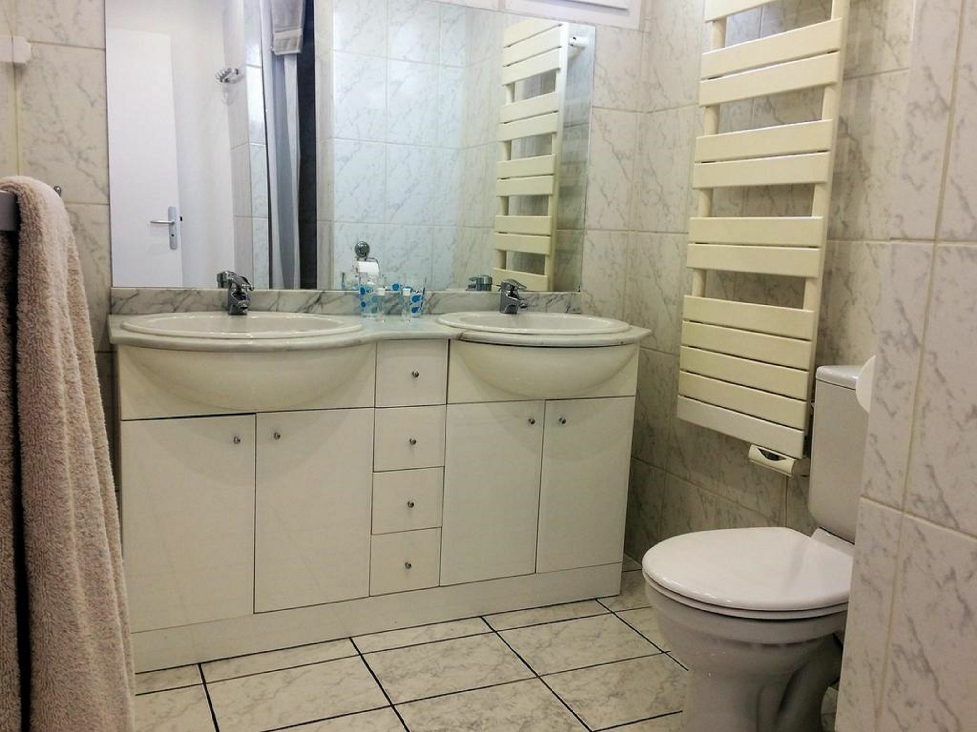 Residence Service Appart Hôtel Clamart Exterior foto